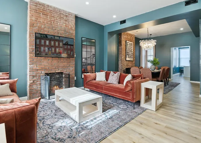 Restored Vintage Row Minutes From Stadiums, Casino, Museums, Downtown *