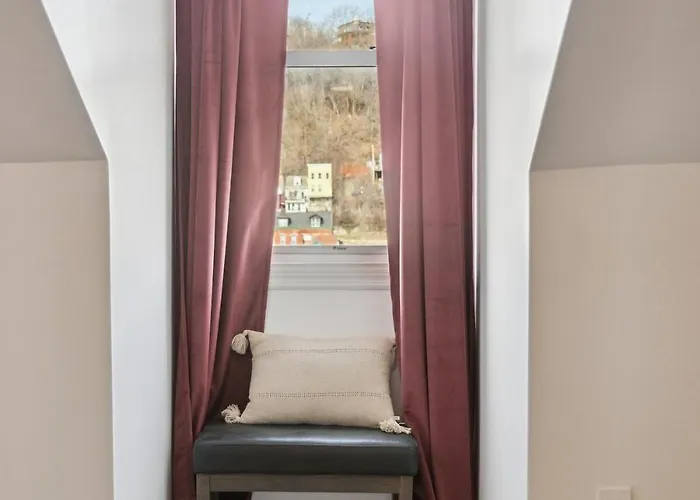 Restored Vintage Row Minutes From Stadiums, Casino, Museums, Downtown Сasa de vacaciones *