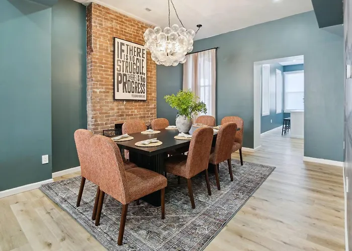 Restored Vintage Row Minutes From Stadiums, Casino, Museums, Downtown