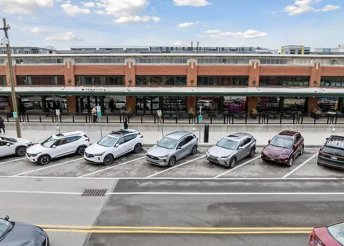 Restored Vintage Row Minutes From Stadiums, Casino, Museums, Downtown Pittsburgh